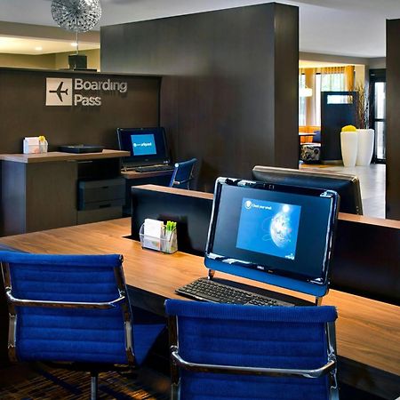 Courtyard By Marriott Hartford Windsor Airport Hotell Eksteriør bilde