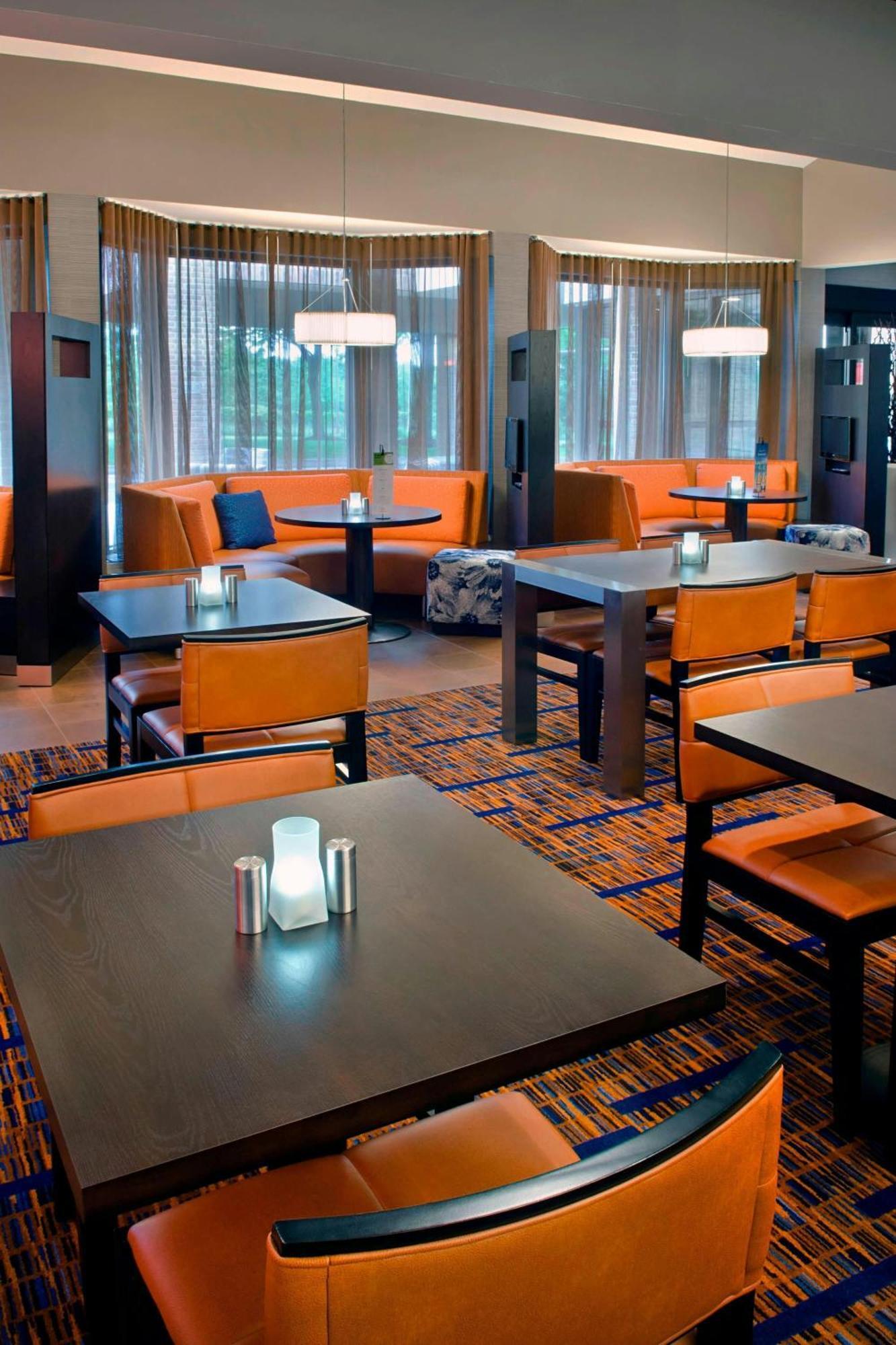 Courtyard By Marriott Hartford Windsor Airport Hotell Eksteriør bilde